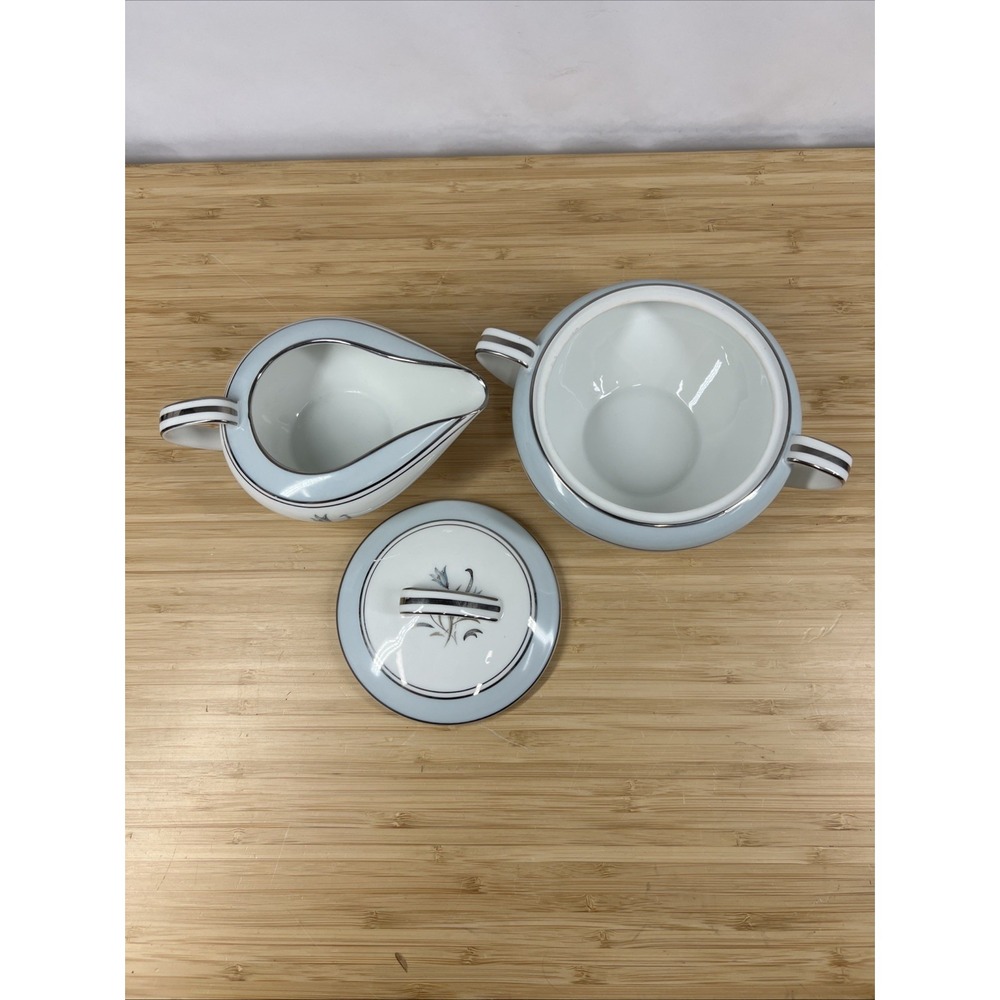 Noritake Bluebell 5558 Sugar Bowl w Lid & Creamer Set Japan Platinum - Picture 10 of 10